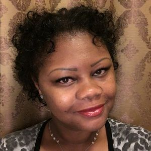 Meet your Posher, Tiffanie