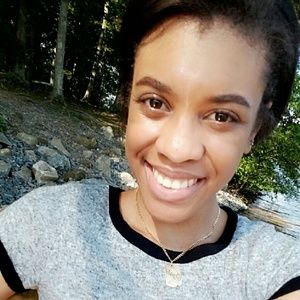 Meet your Posher, Crystal nicole