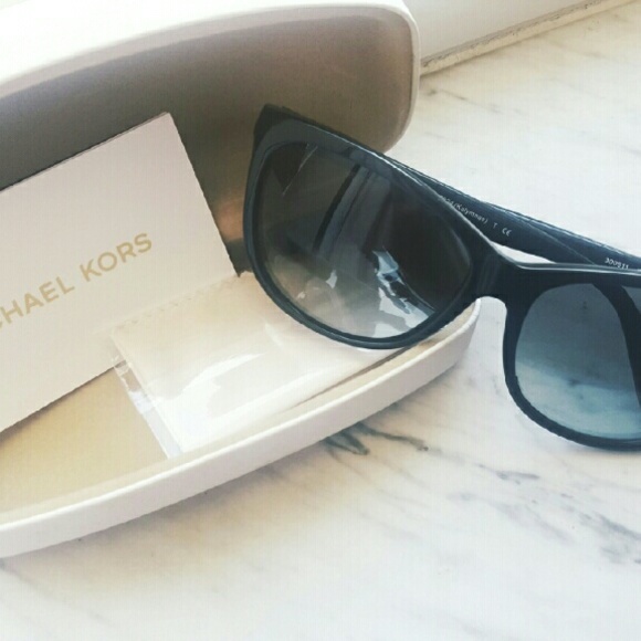Michael Kors ' 6024 Kalymnos' Shades