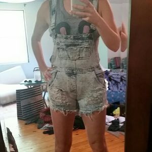 Overall shorts
