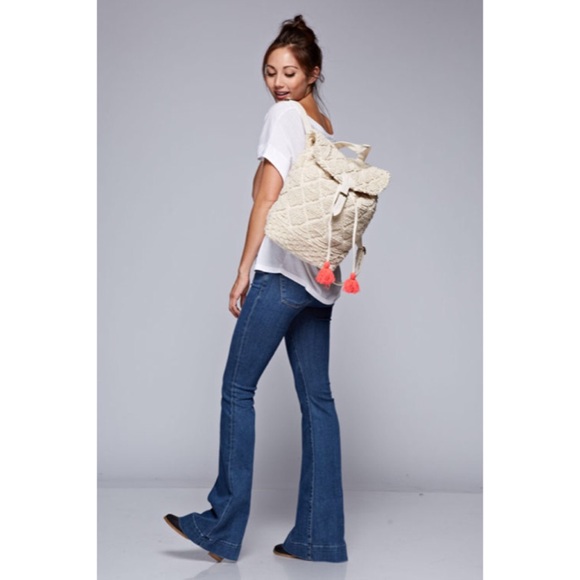 Knotted Yarn Backpack with Tassels - Picture 4 of 4