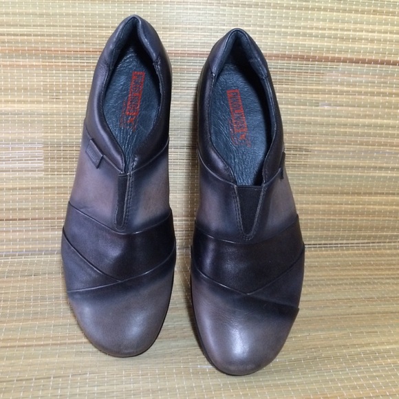 Luxurious leather loafers from Pikolinos. - Picture 2 of 4