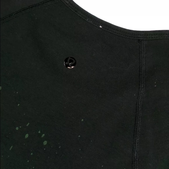 💳SOLD🛍 LULULEMON Rival Tee Black Green Splatter - Picture 4 of 4