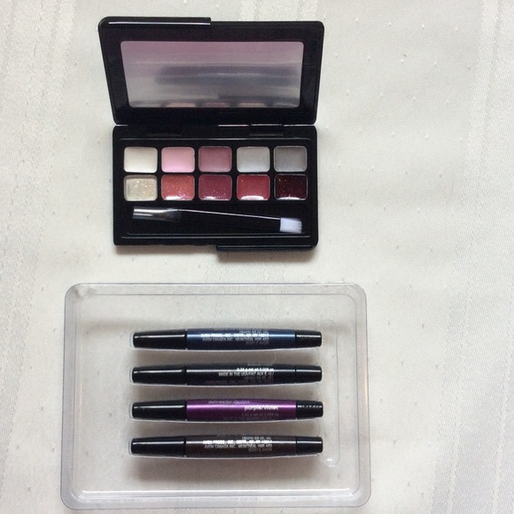 2 Avon mini sets
