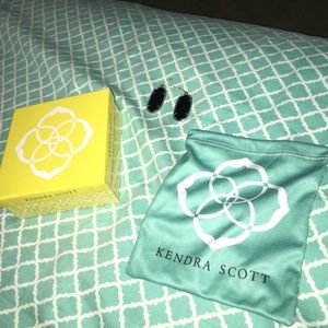 black and silver Kendra Scott Earrings