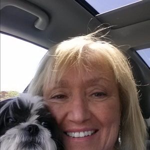 Meet your Posher, Carol