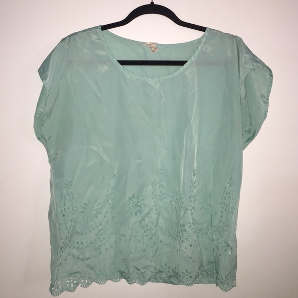 Flower cut out shirt