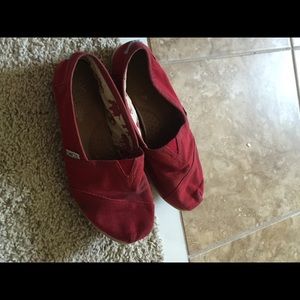Red TOMS