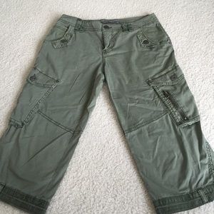 Woman's army green cargo capris