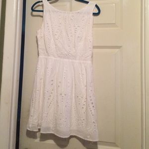 Key-hole back White Forever 21 Dress