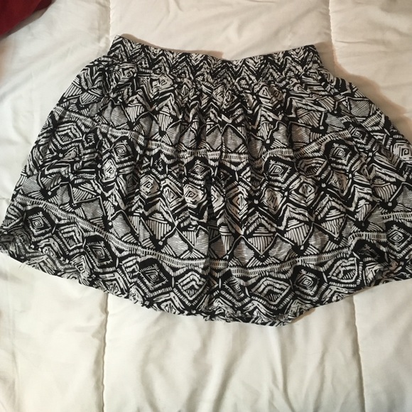 LA Hearts Black & White Skirt(: