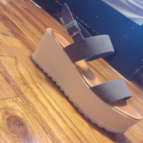 Platform sandal