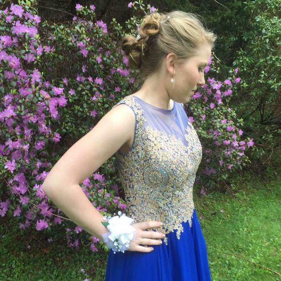 Meet your Posher, Hannah - Picture 1 of 1