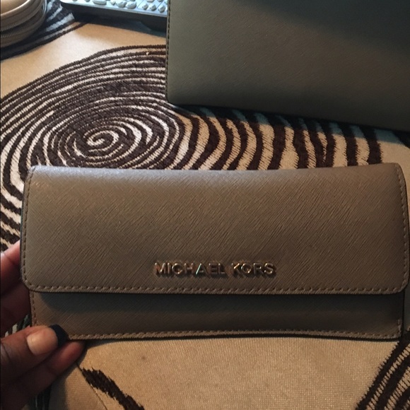 MICHAEL KORS WALLET