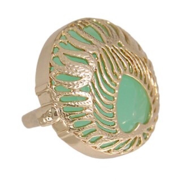 ISO Kendra Scott Claire Rings - Picture 4 of 4