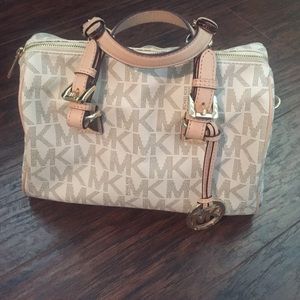 Michael Kors Vanilla Grayson Medium Satchel