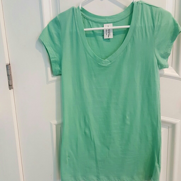 Tilly's Active Basic Mint V-neck