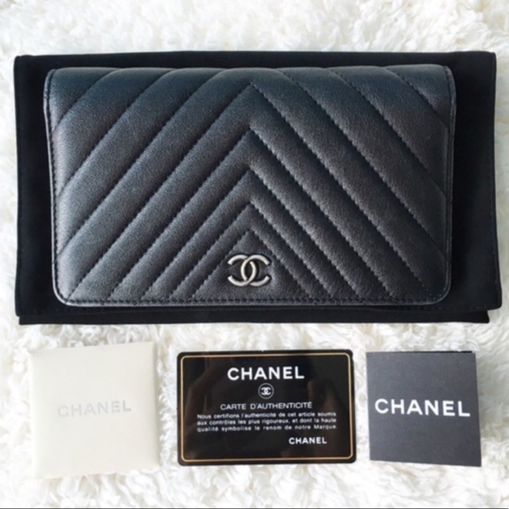 Preloved Chanel Wallet - Picture 2 of 8