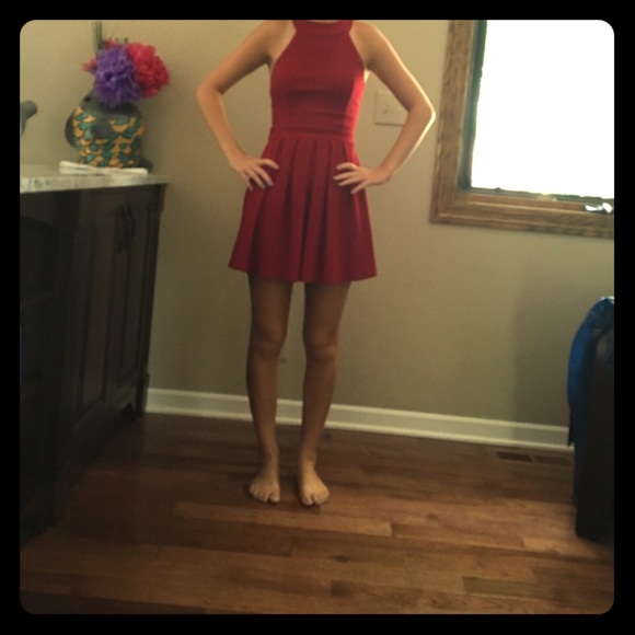 Stunning dress! Only worn one time to formal dance