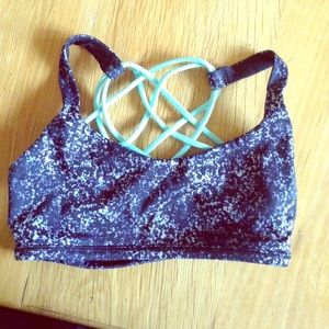 Lululemon Free to be Wild sports bra. Size 4