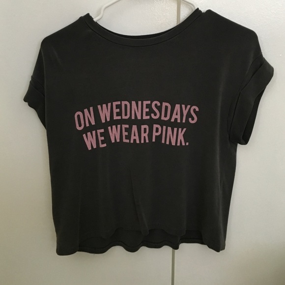 Brandy Melville "On Wednesdays we wear pink" - Picture 1 of 2