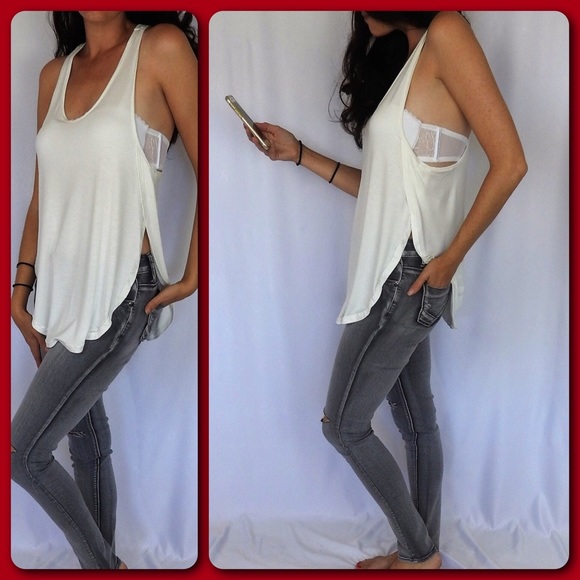 LAST CALL🔴Honey Punch Side Slit Tank - Picture 4 of 4