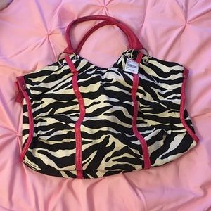 Tilts zebra purse