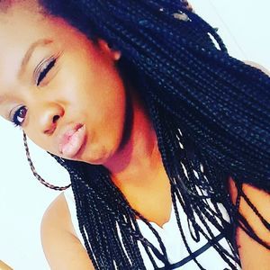 Meet your Posher, Cyana