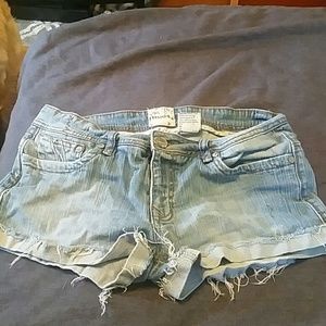 Mudd light wash jean shorts