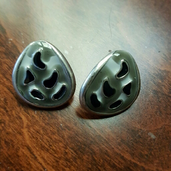 Chicos black and grey print studs