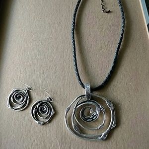 Premier jewelry Necklace & earrings set.