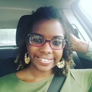 Meet your Posher, Stephanie