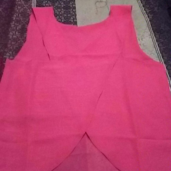 Sheer opened back top - Picture 3 of 3