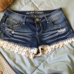 Almost famous shorts sz 9