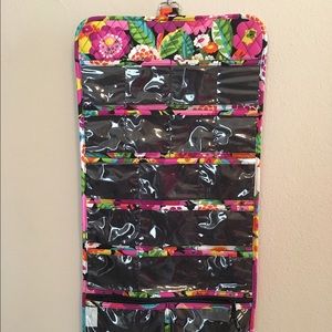 🎉LAST CHANCE🎉 Vera Bradley jewelry organizer