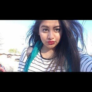 Meet your Posher, Abigail