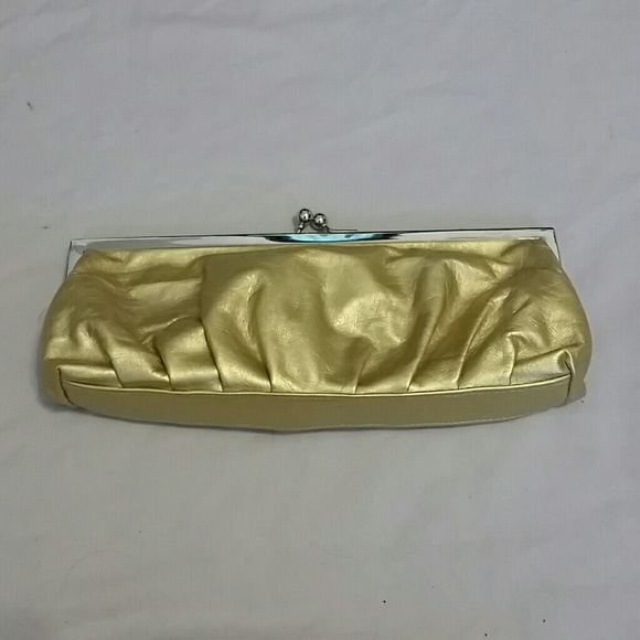 Gold faux leather clutch - Picture 2 of 4