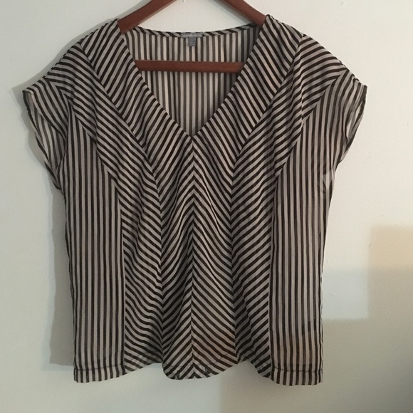 Very Cute Charlotte Russe Blouse