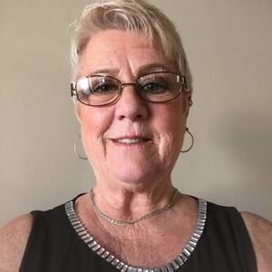 Meet your Posher, Debra