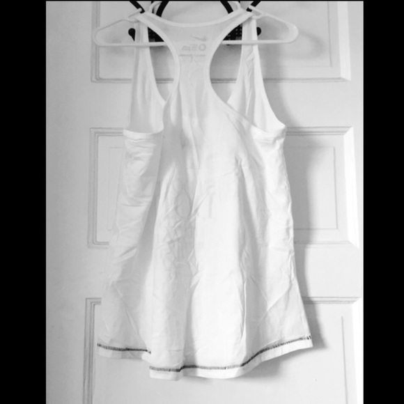 NWOT Bright White Nike Slogan Racerback Tank - Picture 2 of 4