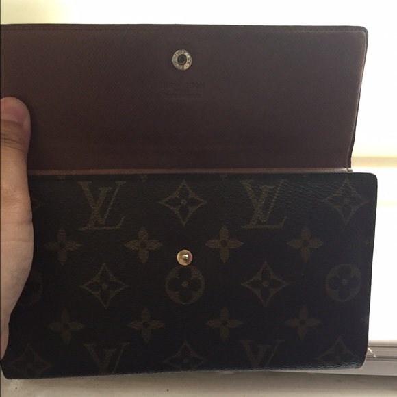 Authentic Louis Vuitton Wallet