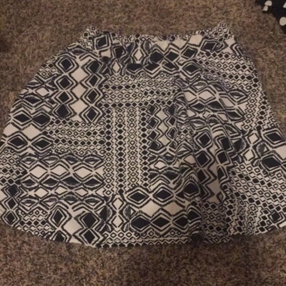 Aztec print skirt