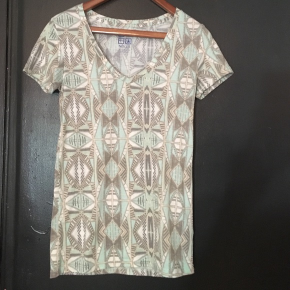 Nollie Pacsun V-Neck Shirt Soooo Cute!!!