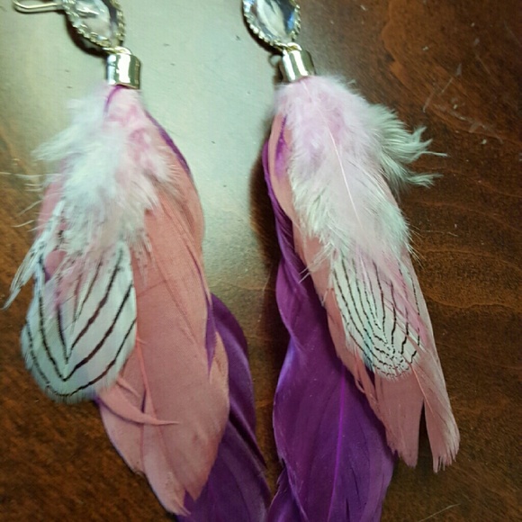 Charlotte Russe feather earrings