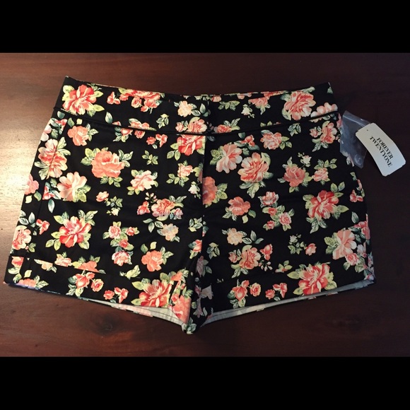 Forever 21 Shorts -Medium - NWT