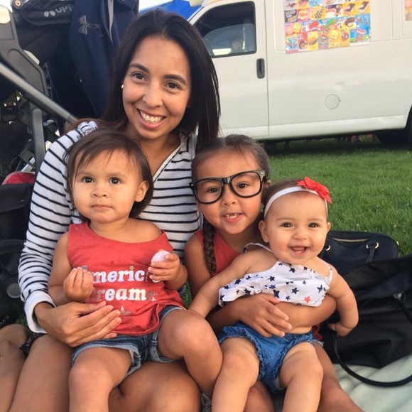 Meet your Posher, Monique