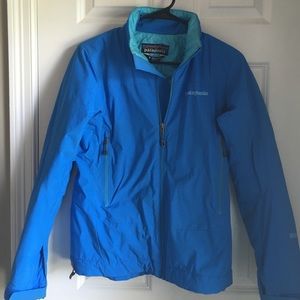 Blue Patagonia light weight winter jacket