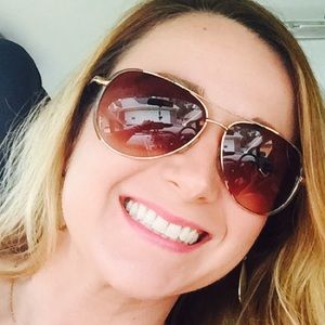 Meet your Posher, Phyllis