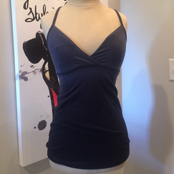 Lulu lemon top