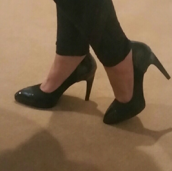 Sexy Tahari Pumps